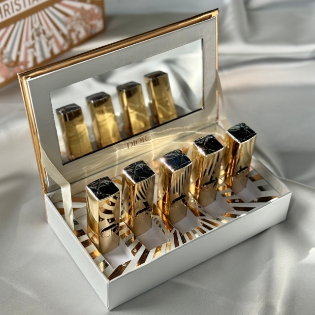 Luxury Women Gold Tube Lipstick Sample Set (5 pieces)