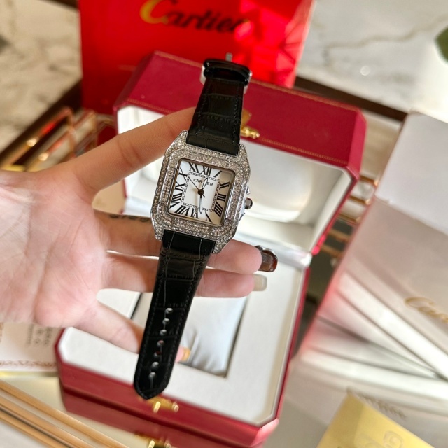 Chic Fashion Luxury Leather Quartz Watch