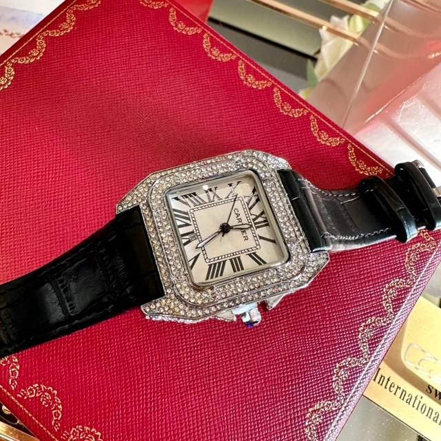 Chic Fashion Luxury Leather Quartz Watch