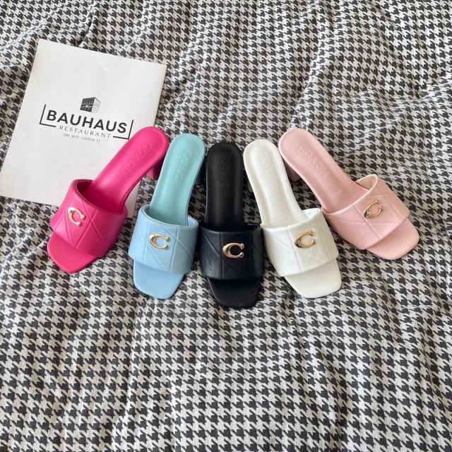 Fashion Metal Logo Chunky Sandals