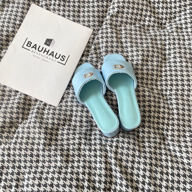 Fashion Metal Logo Chunky Sandals