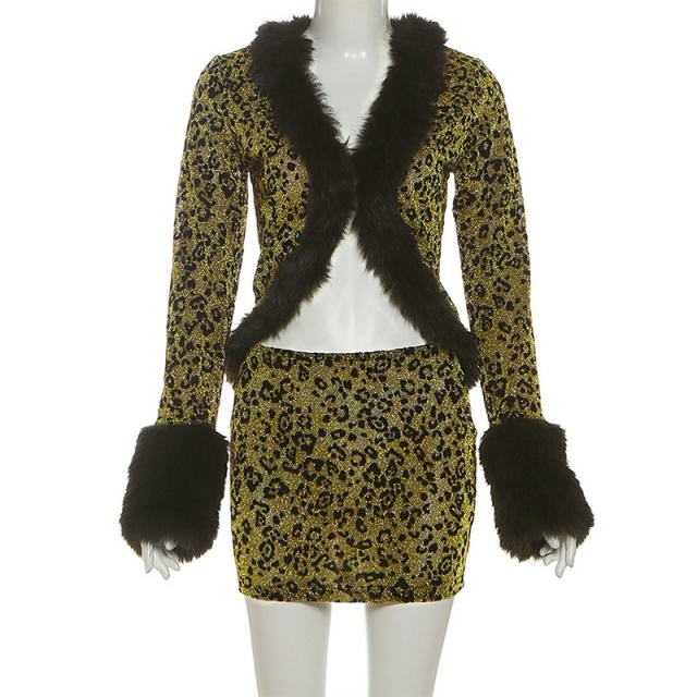 Fur-trimmed V-neck Fitted Top Mini Skirt Set