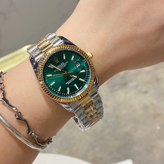 Luxury Fashion Gentlemen Waterproof Quartz Watch