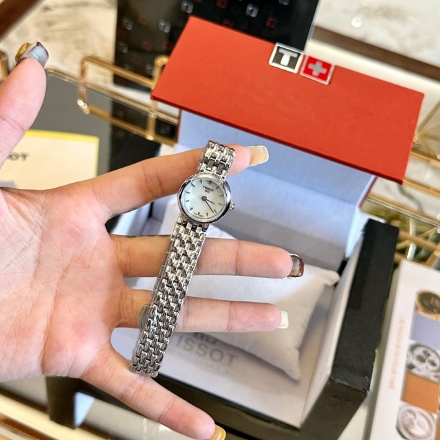 Luxury Fashion Women Business Watch