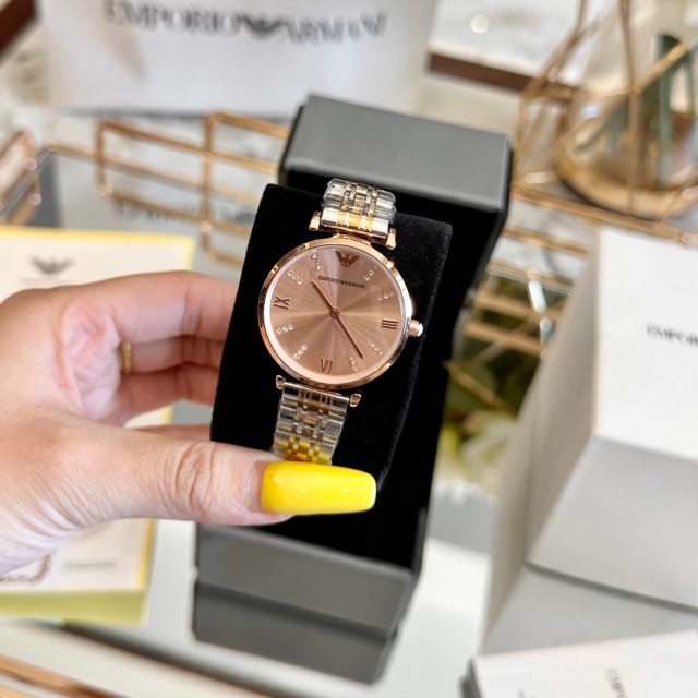 Women Luxury Fashion Casual Watch