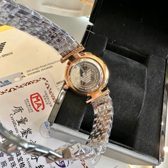 Women Luxury Fashion Casual Watch