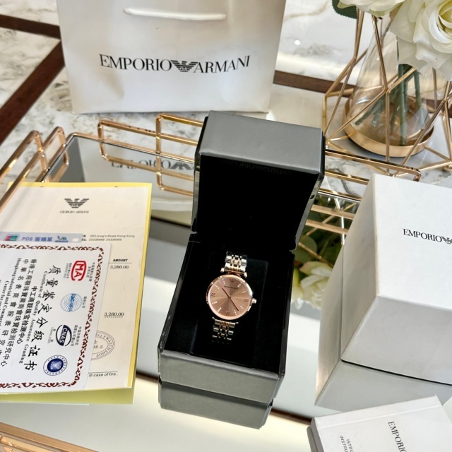 Women Luxury Fashion Casual Watch