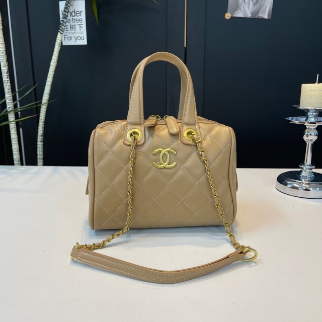 Metal Logo Leather Fashion Crossbody Bags