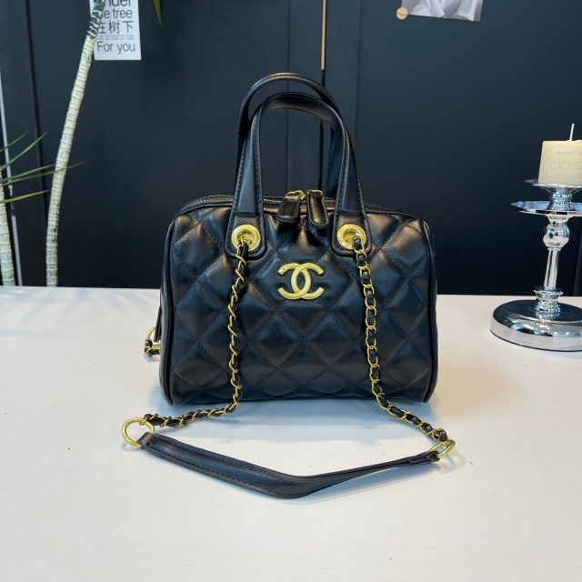 Metal Logo Leather Fashion Crossbody Bags