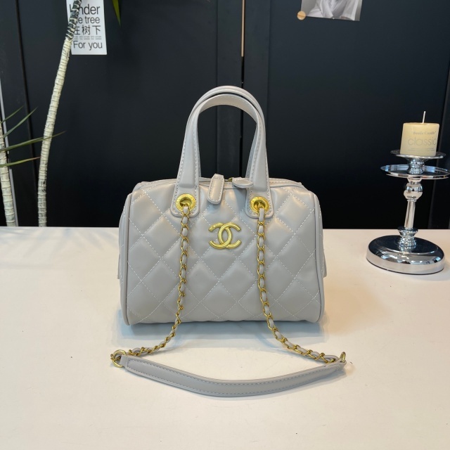 Metal Logo Leather Fashion Crossbody Bags