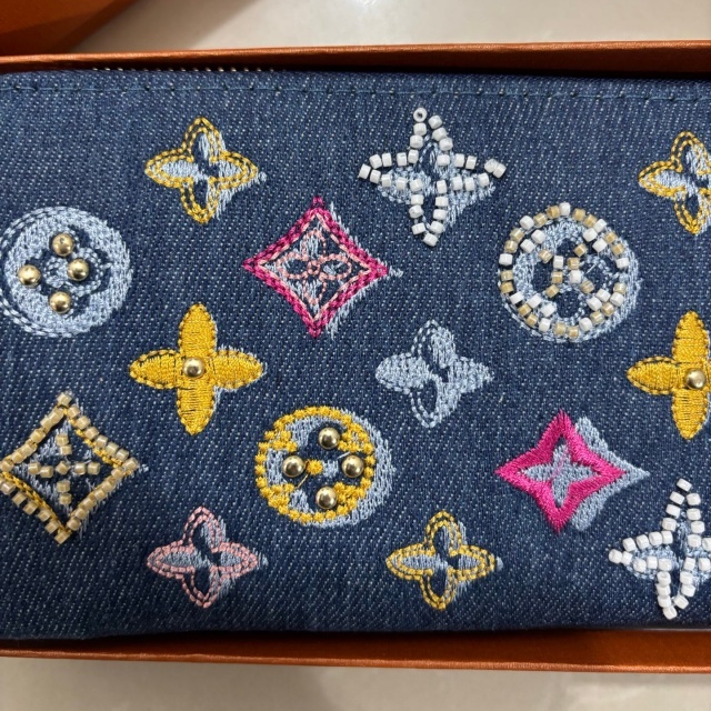 Fashion Embroidery Zipper Women Purses