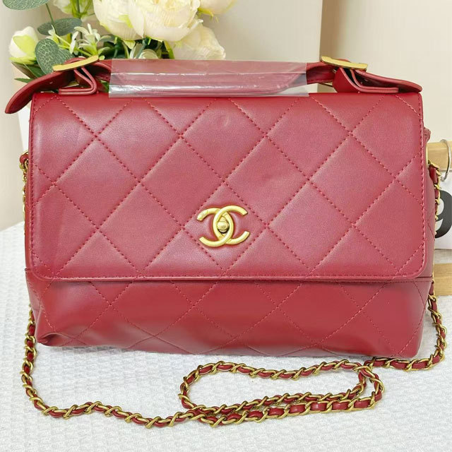 Metal Logo Leather Chained Messenger Bags