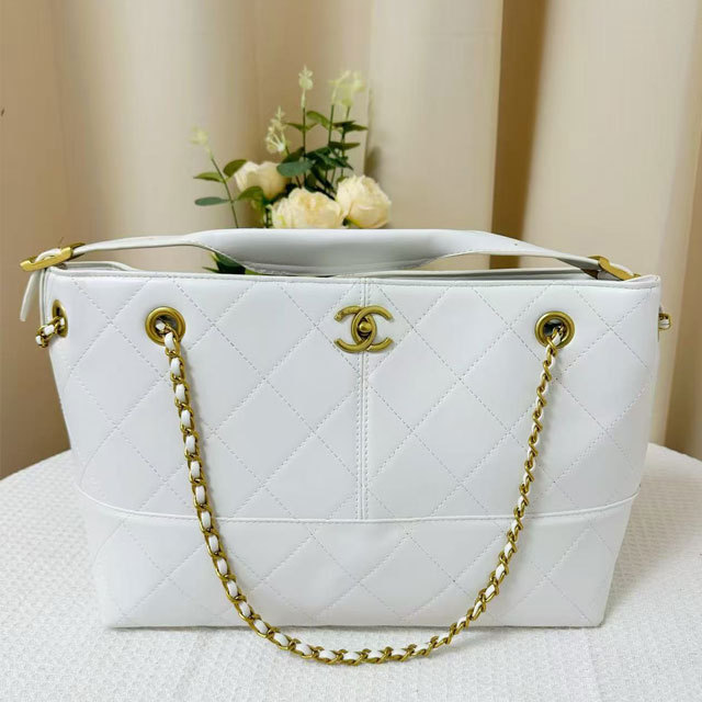 Metal Logo Leather Chained Shoulder Bags