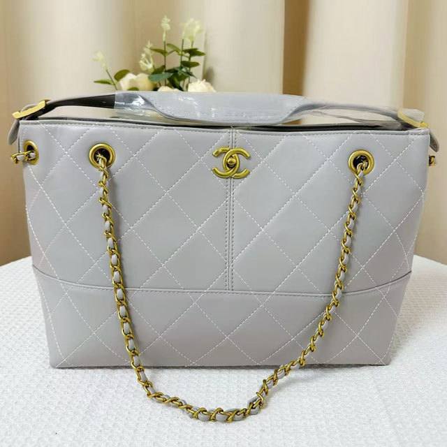 Metal Logo Leather Chained Shoulder Bags