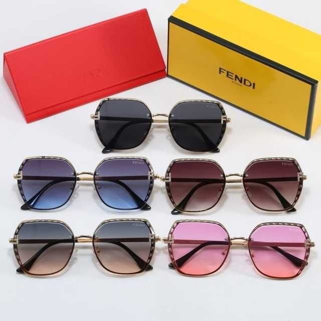 Stylish Women Luxury Glasses