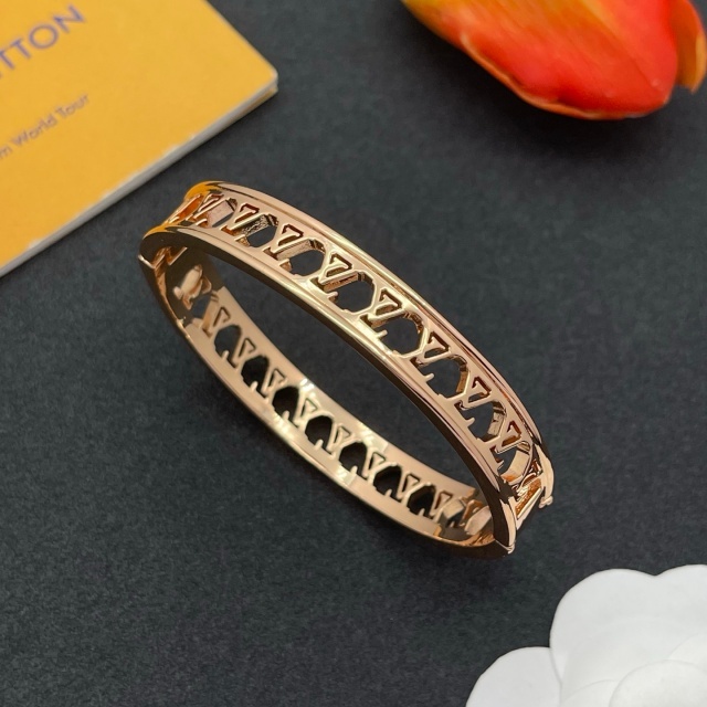 The Cut Out Hinge Bangle