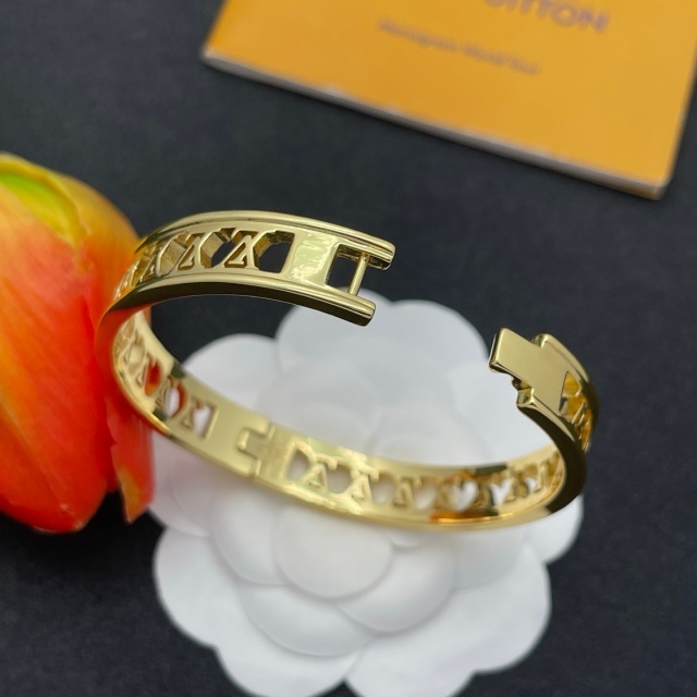 The Cut Out Hinge Bangle