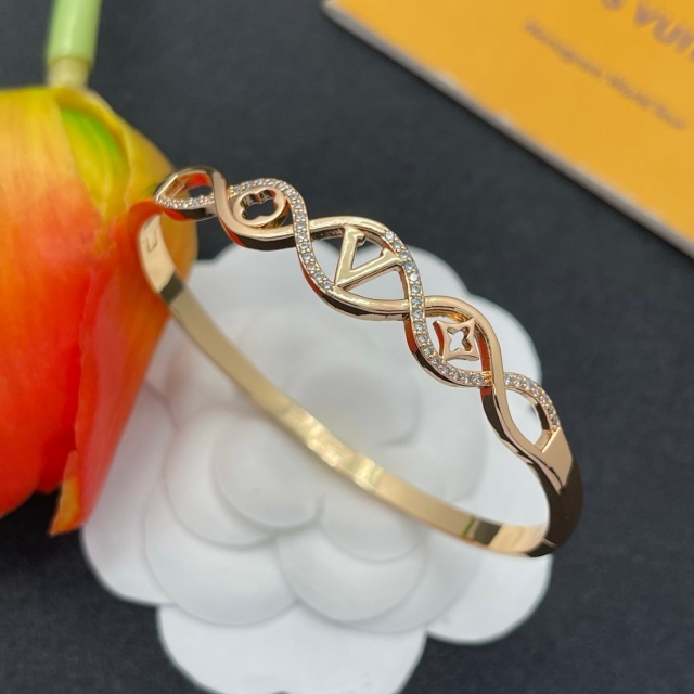 Diamond Hollow Out Hinge Bangle