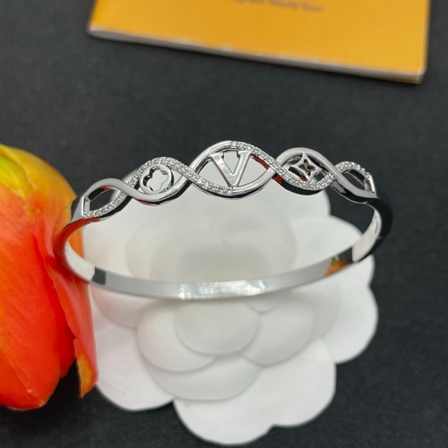 Diamond Hollow Out Hinge Bangle