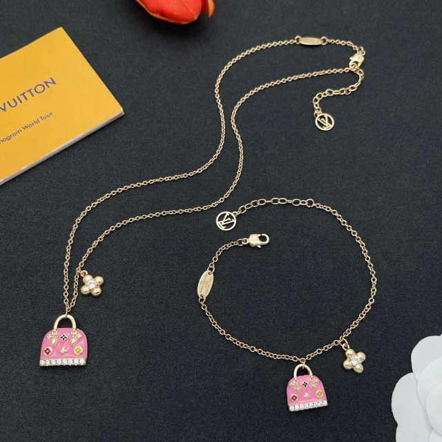 Sophisticated Adjustable Chains Bracelet