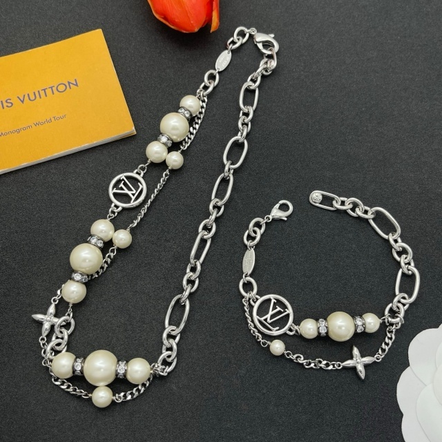 Diamond Pearl Luxury Bracelet