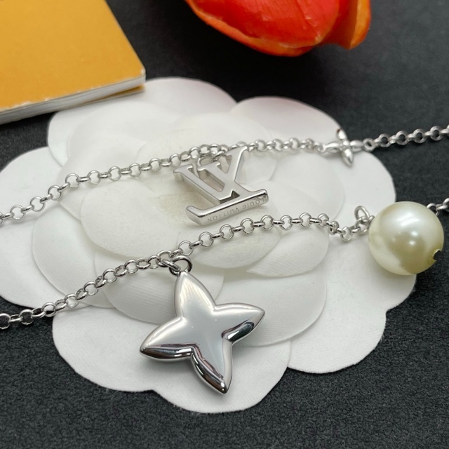 Adjustable Chain Luxury Bracelet