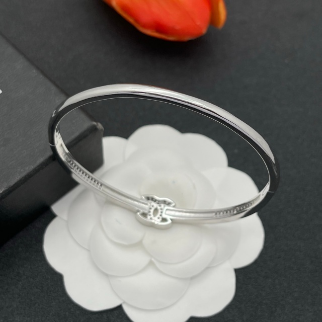 Crystals Meticulously Set Hinge Bangle