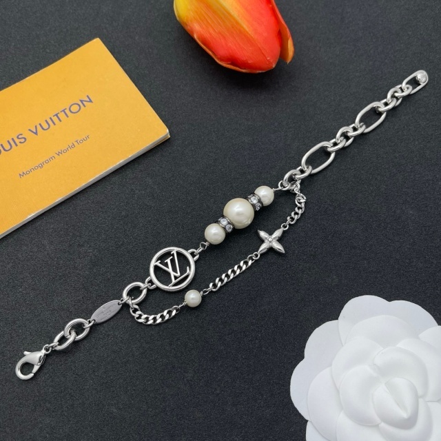 Diamond Pearl Luxury Bracelet
