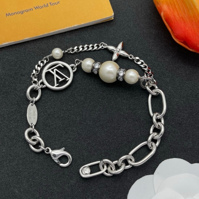 Diamond Pearl Luxury Bracelet
