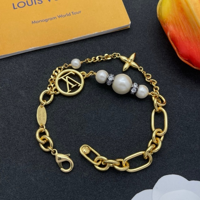 Diamond Pearl Luxury Bracelet