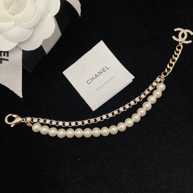 Diamond Pearls Adjustable Chain Bracelet