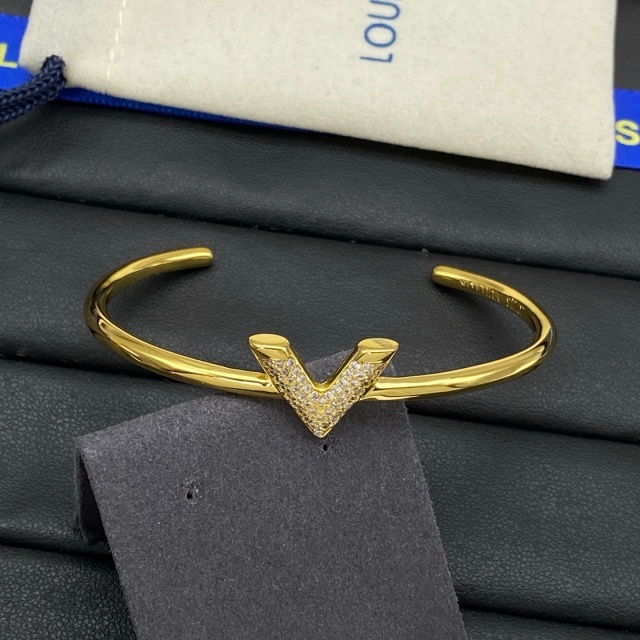 Diamond V Open Bangle