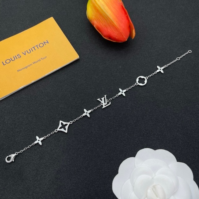 Lightweight Luxury Bracelet