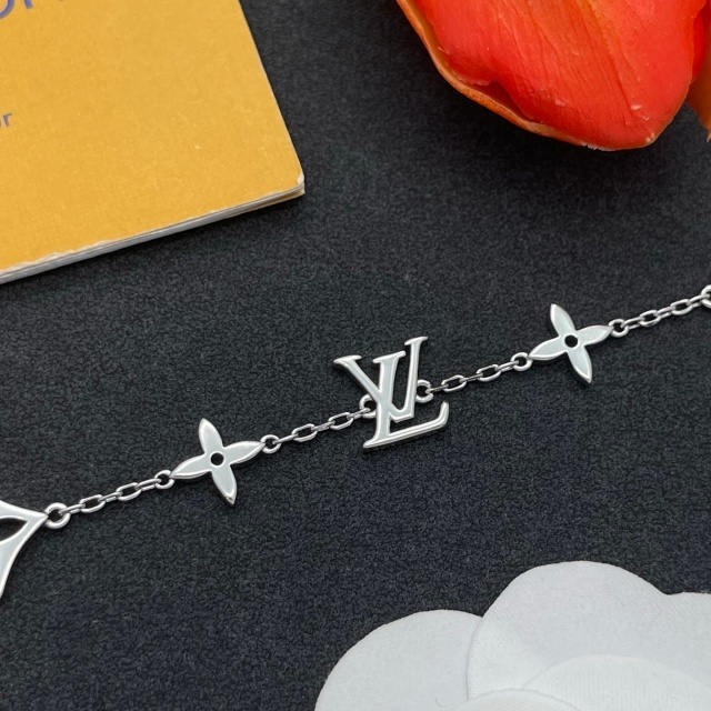 Lightweight Luxury Bracelet
