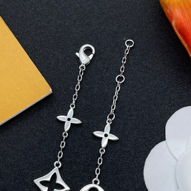 Lightweight Luxury Bracelet