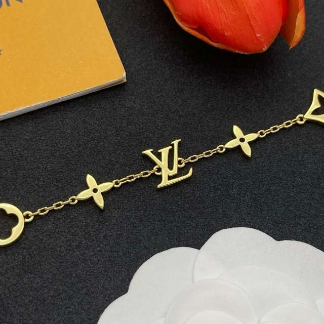 Lightweight Luxury Bracelet