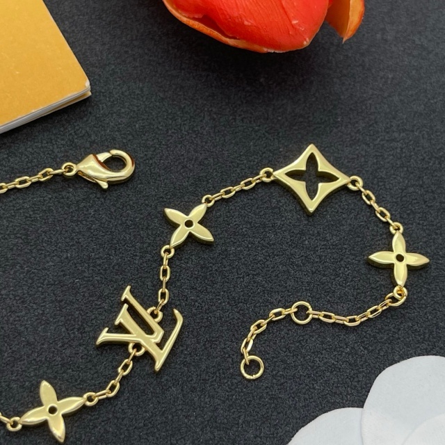 Lightweight Luxury Bracelet