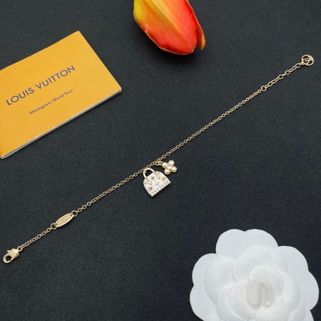 Sophisticated Adjustable Chains Bracelet