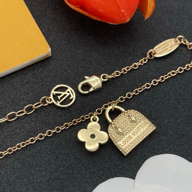 Sophisticated Adjustable Chains Bracelet