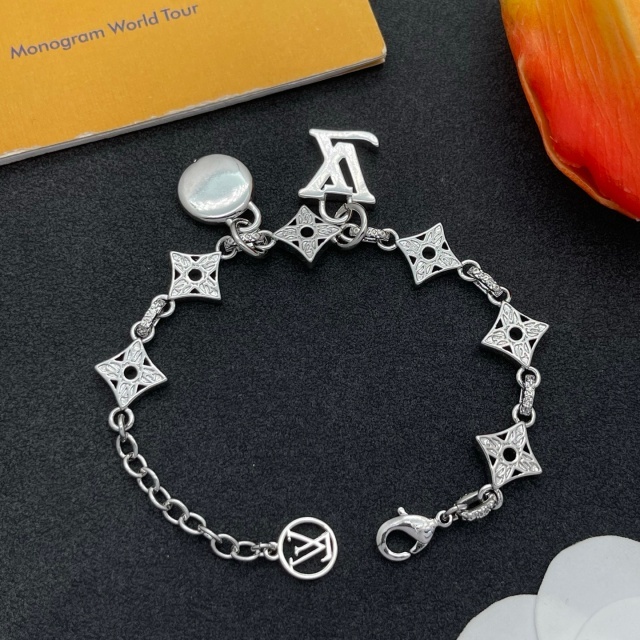The Luxury Eye-catching Bracelet