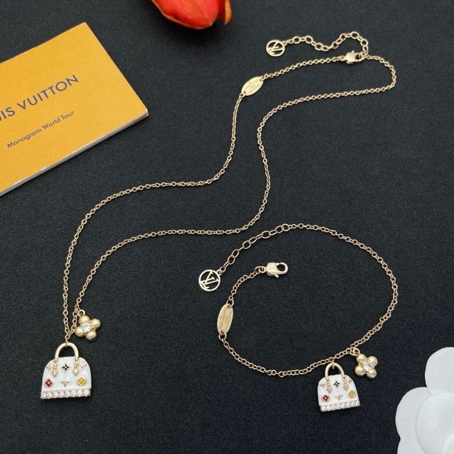 Sophisticated Adjustable Chains Bracelet