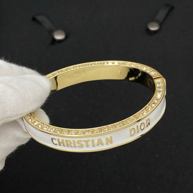 Timeless Diamond Hinge Bangle