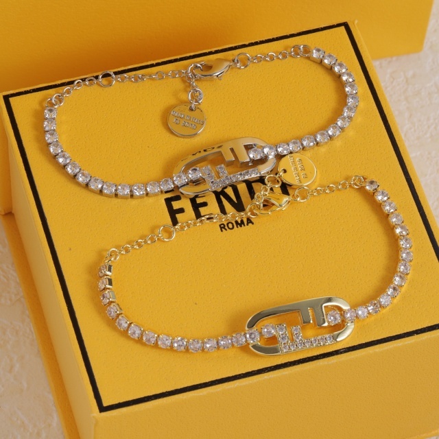 Diamond Eye-catching Bracelet