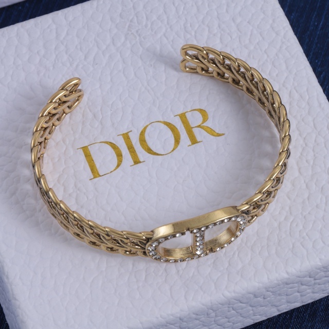 Hollow Out Design Diamond Open Bangle