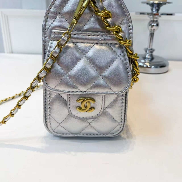 Metal Logo Chained Fashion Crossbody Handbags