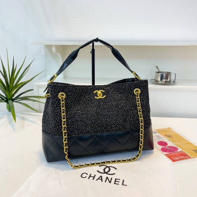 Metal Logo Chained Patchwork Crossbody Handbags