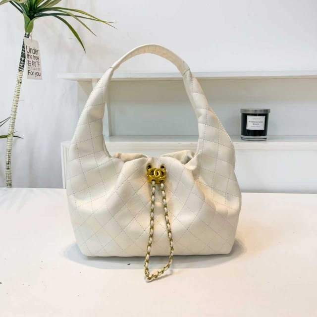 Metal Logo Leather Fashion Women Purses