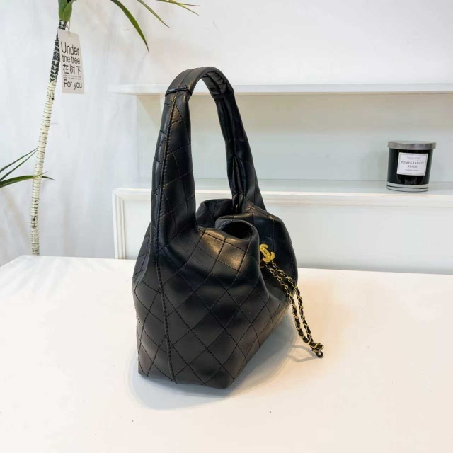 Metal Logo Leather Fashion Women Purses