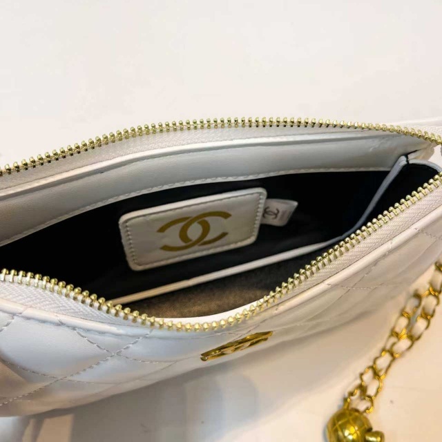 Metal Logo Chained Leather Fashion Messenger Bags