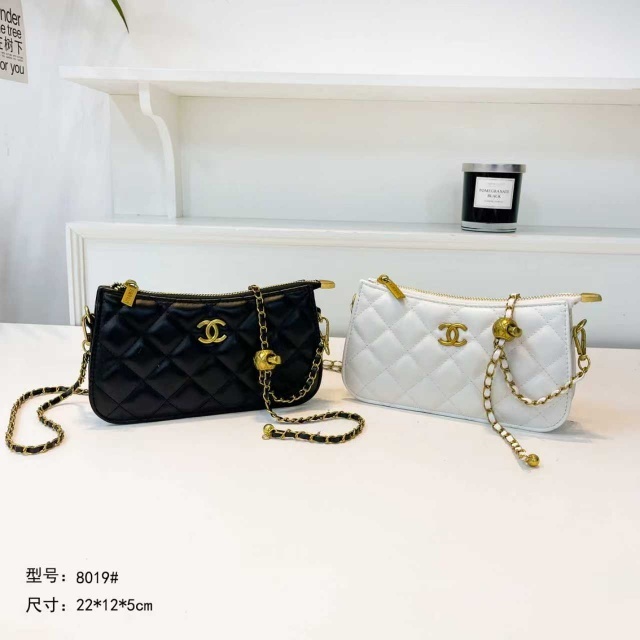 Metal Logo Chained Leather Fashion Messenger Bags